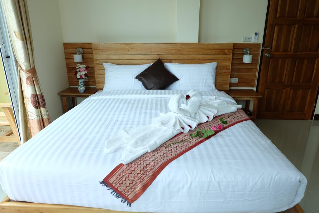 Chatin Guesthouse Khao Lak Esterno foto